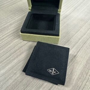 Van Cleef green suede  Jewelry Box- earrings or pendant - with white box